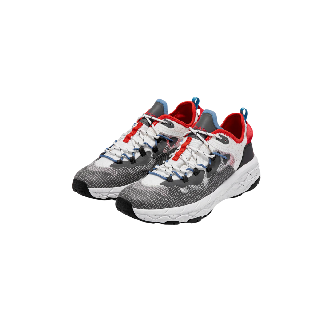 SNEAKER PEAK