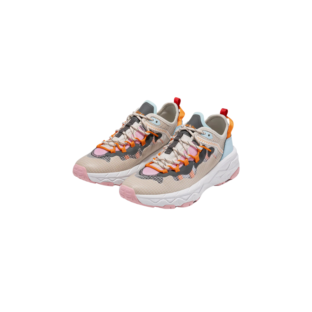 SNEAKER PEAK